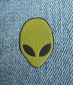 ALIEN HEAD IRON ON PATCH