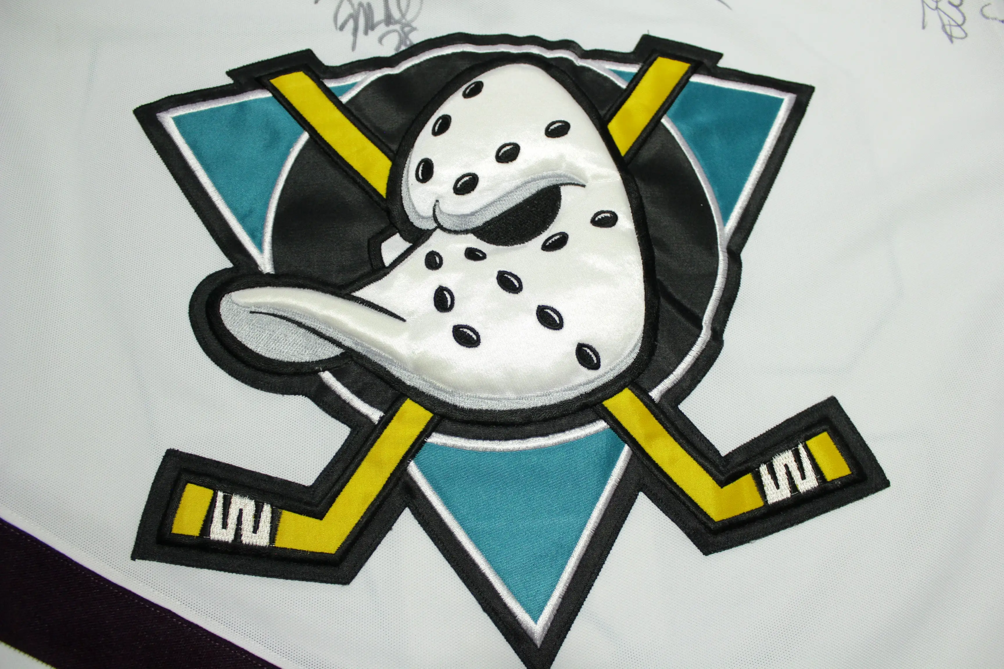 Anaheim Mighty Ducks Vintage CCM Autographed 1997 Authentic Playoffs Hockey Jersey