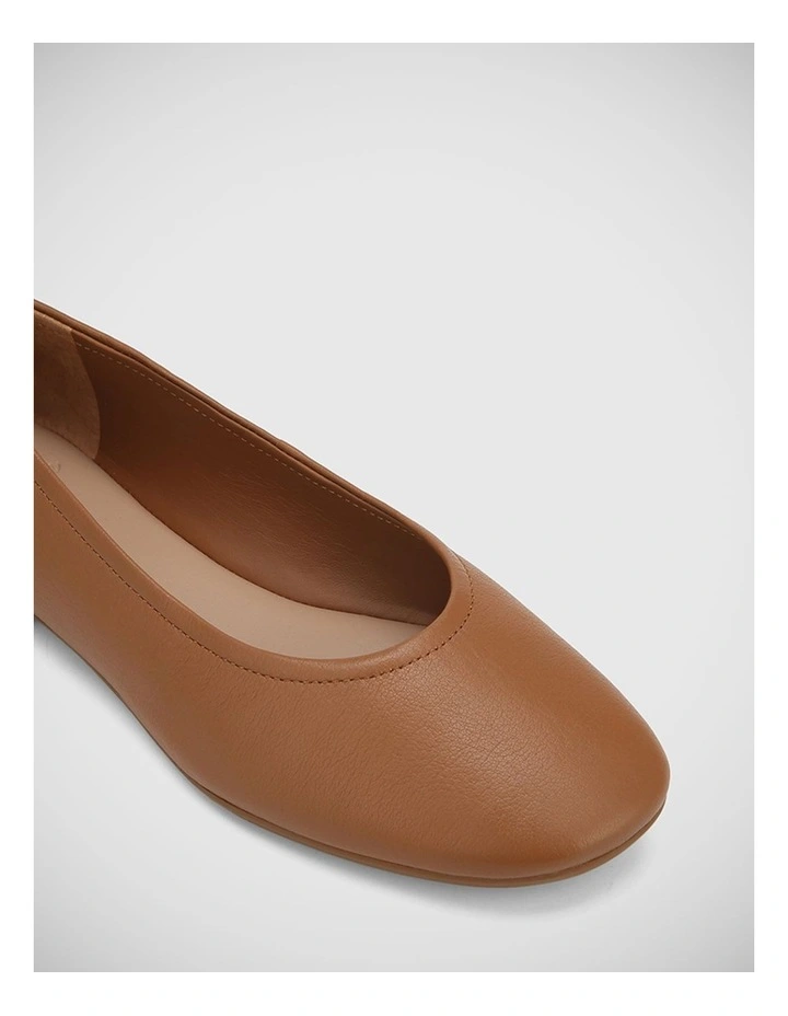 Angelic Leather Ballet Flat in Dark Cognac