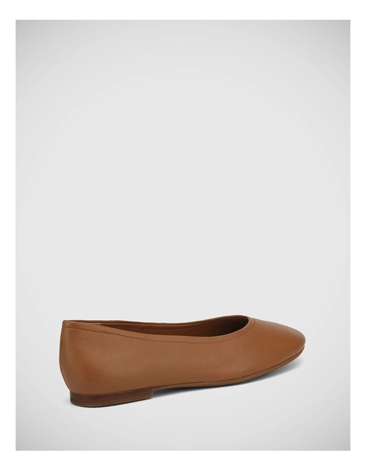 Angelic Leather Ballet Flat in Dark Cognac