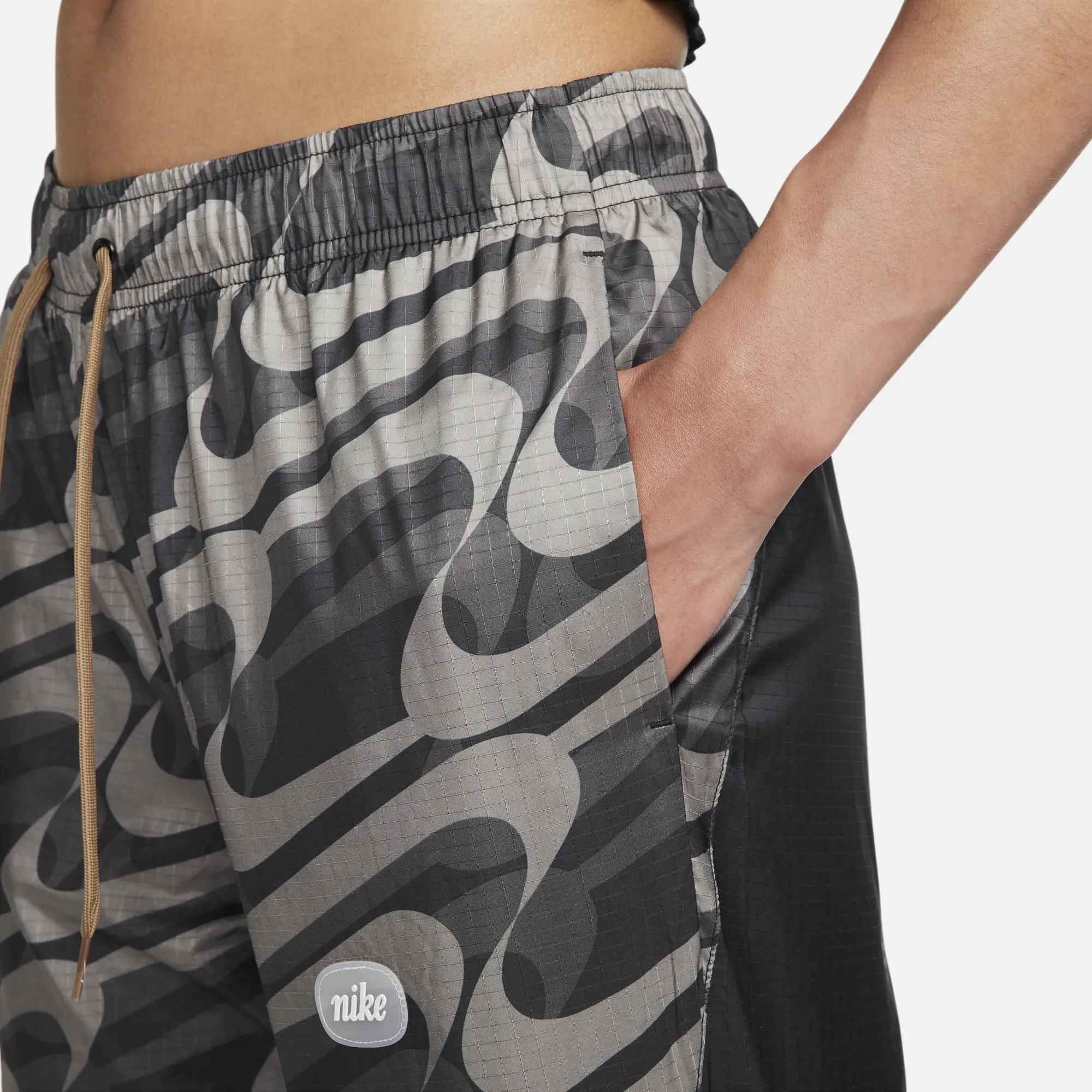 Nike Sportswear Icon Clash Women's Woven Allover Print Black Pants