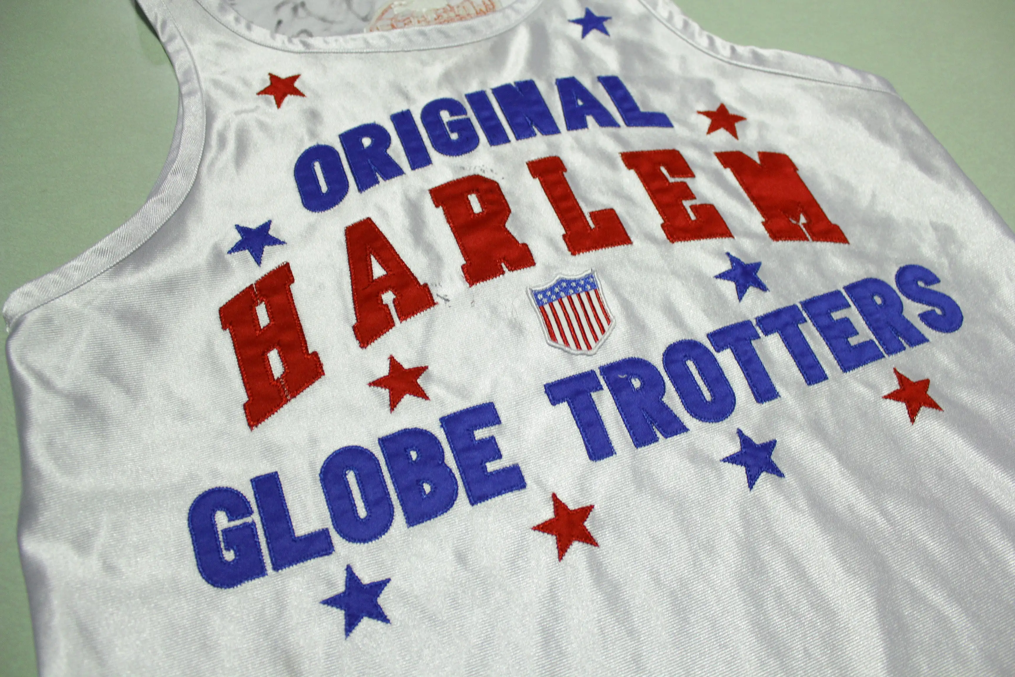 Original Harlem Globetrotters Patch Signed Autographed Basketball Jersey