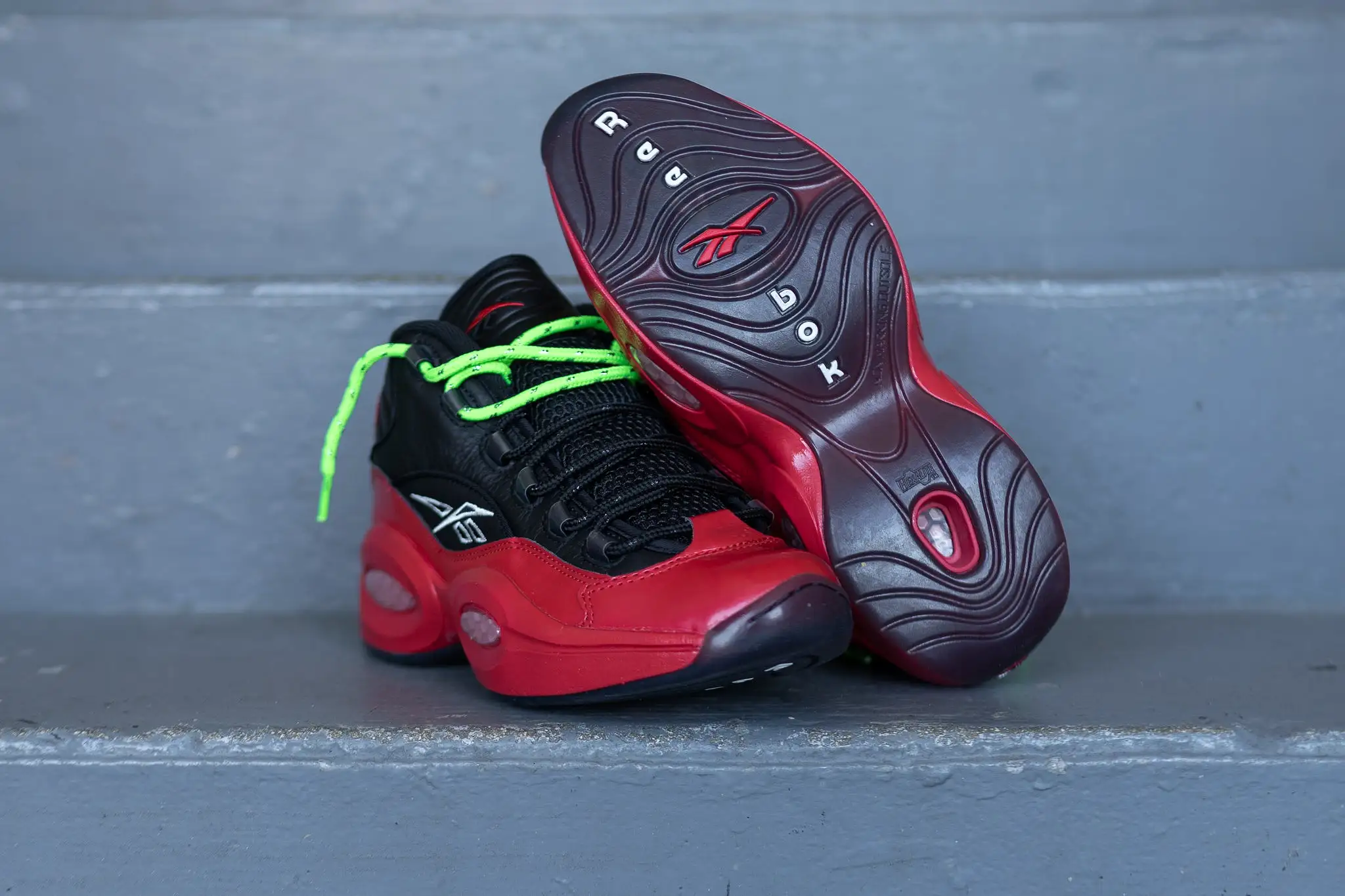 Reebok Question Mid X-Mas