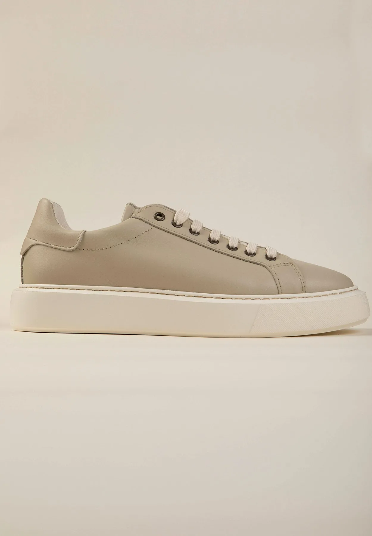 Sneakers gesso stringate pelle